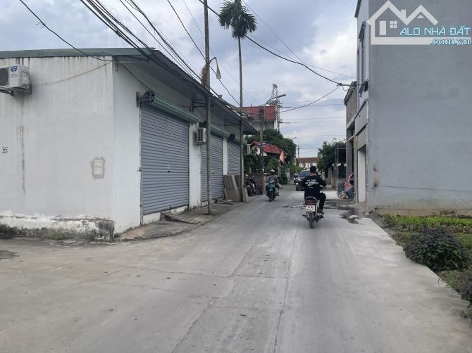 Bán đất tặng nhà 3 tầng tại tổ 8 Quang minh mê linh hà nội - 2