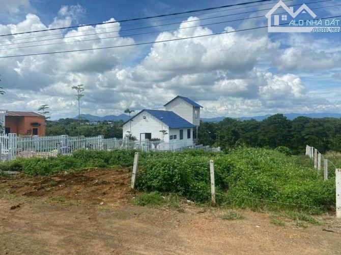 BÁN 1 LÔ CÒN 1 LÔ BIỆT THỰ DUY NHẤT - PHƯỜNG 2 MỚI BẢO LỘC - 2