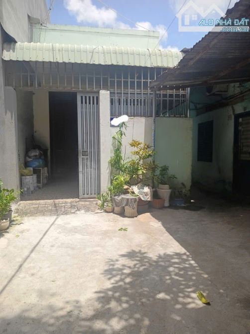 CẦN BÁN NHÀ HẺM OTO HẢI THƯỢNG LÃN ÔNG, P. RẠCH DỪA – 65M² – GIÁ CHỈ 2.5 TỶ 🏡 - 2