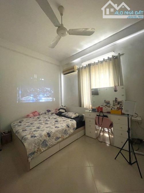 Nhà chính chủ 1 đời, gấp bán giảm sâu 450tr, Phan Văn Trị, Gò Vấp DT 40m2, 3 tầng, 4 tỷ 5 - 2