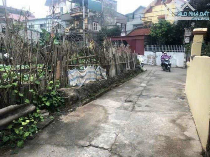 Thôn 3 Vạn Phúc, DT: 50m, nhà C4, 2 ngủ mới xây giá 3.68 tỷ,dân cư đông, gần Cây xăng Đ.Mỹ - 2