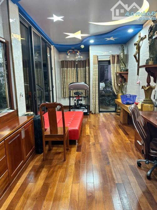 ✅ BÁN NHÀ CĂN GÓC PHẠM VĂN HAI, P.5, Q. TÂN BÌNH – 8M X 20M – 18 CĂN HỘ DỊCH VỤ –100TR/TH - 2