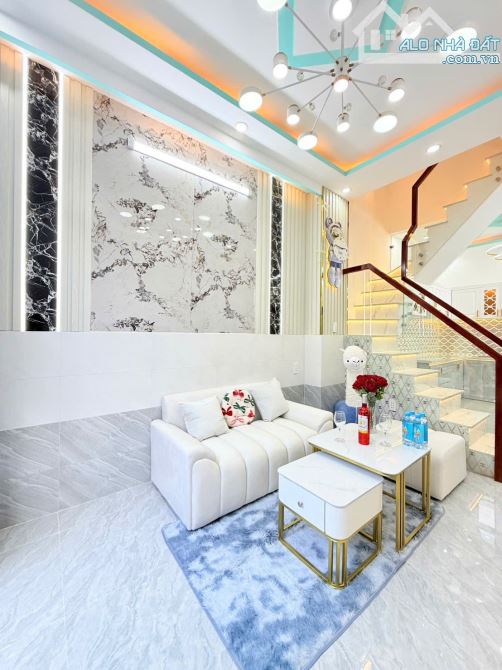 NHÀ ĐẸP – 3 LẦU – FULL NỘI THẤT – XE HƠI ĐẬU TRƯỚC NHÀ  Vị trí: Số 4 Đào Tông Nguyên - 2