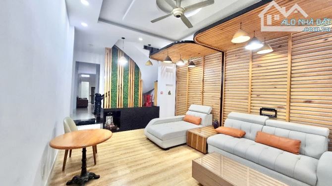 Bán nhà MTKD p26 bình thạnh- 4x18m - 5 tầng - 11,8 tỷ - 2
