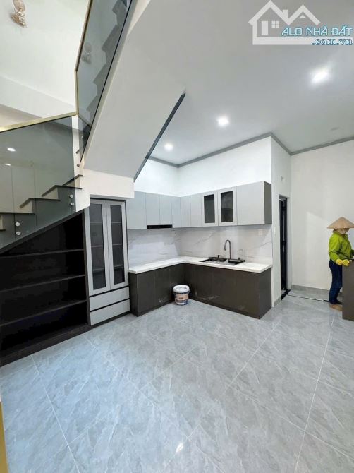 Bán nhà 1 trệt 2 lầu sổ riêng thổ cư p. Trảng Dài - 2