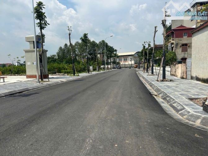 BÁN NHÀ THẠCH BÁN DT RỘNG 90M2, 4 TẦNG, MT 6M, Ô TÔ TẢI QUA NHÀ, NGÕ TRƯỚC NHÀ 8M - 2