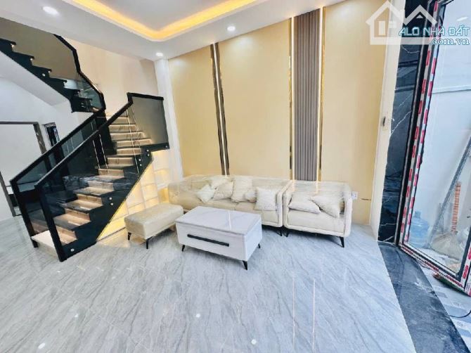 🌆NHÀ PHỐ 2TẦNG - 60M2 - SHR HC - cạnh khu NAM LONG - Q7 - NHỈNH 5 TỶ 🎉🏡 - 2