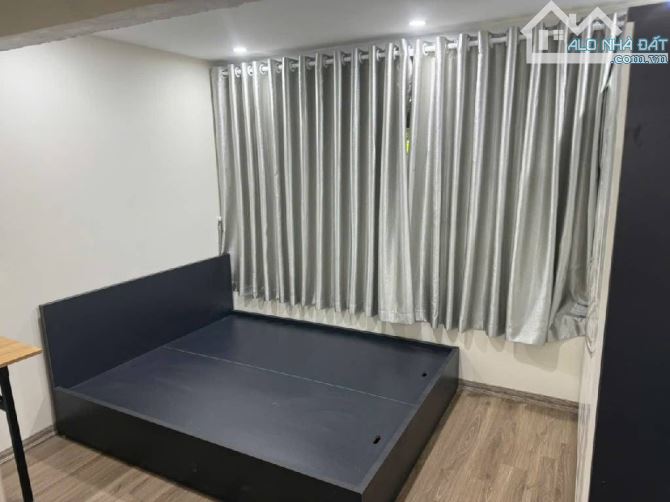 Bán nhà tập thể phố huỳnh trúc kháng tt đống đa lô góc hai thoáng ô tô đỗ cầu thang - 2