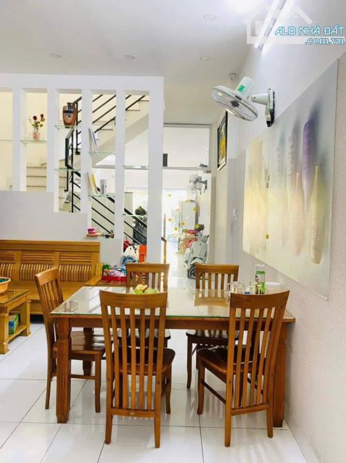 BÁN NHÀ MẶT TIỀN TRƯƠNG CÔNG ĐỊNH P8 TPVT - PHÙ HỢP Ở + KD , VỊ TRÍ ĐẸP GIÁ CHỈ 11,2 TỶ - 2