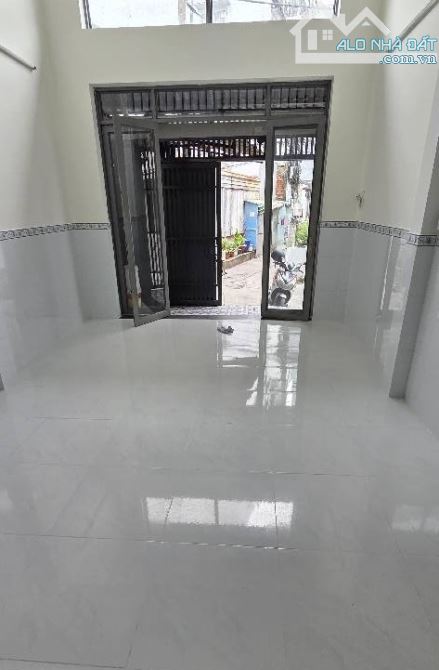 Bán nhà 4 tầng đẹp 41m² (4x11), Hẻm xe hơi Tỉnh Lộ 10, gần Chiến Lược, chỉ hơn 4 tỷ - 2