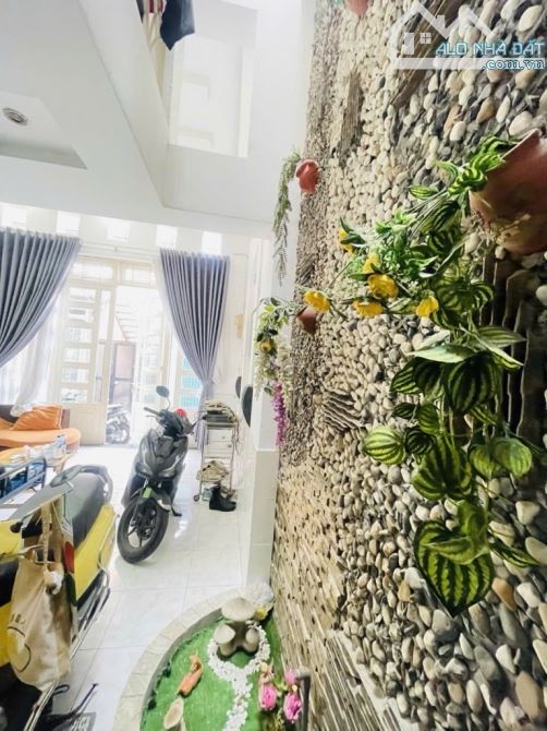 BÁN NHÀ TÂN BÌNH 6.1 TỶ, HẺM Ô TÔ PHAN HUY ÍCH, PHƯỜNG 15, 45M2, 3 TẦNG, 4 PHÒNG NGỦ - 2