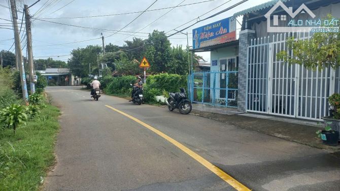 BÁN ĐẤT TRUNG TÂM TT ĐẤT ĐỎ - BRVT. ĐỐI DIỆN QUÁN DÊ HẠ GIÁ CÒN 1TY3 QUÁ RẺ CHO NHÀ ĐẦU TƯ - 2