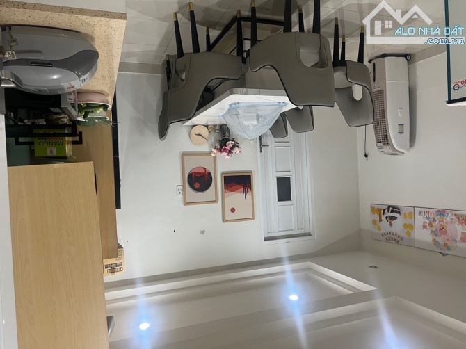 BÁN NHÀ QUẬN 10 ĐƯỜNG CÁCH MẠNG THÁNG 8, BÊN HA DO CENTROSA- 62m2- 4 TẦNG- GIÁ 22,5 tỷ. - 2