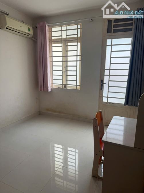 Bán nhà Q3 đường Nguyễn Thiện Thuật dưới 6 tỷ, 4 tầng - 2