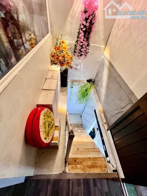 BÁN NHÀ TRẦN QUỐC TOẢN,2 TẦNG, 40M2, GIÁ 7, 4 TỶ - 2