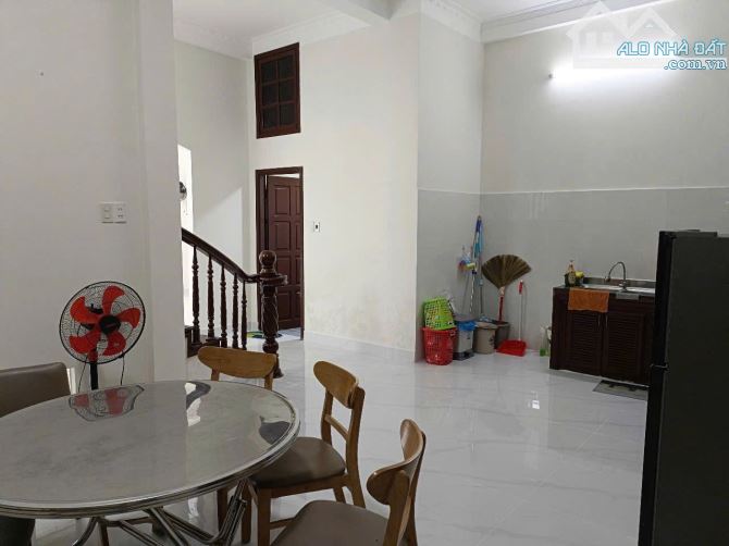 CHO THUÊ NHÀ 3 TẦNG MẶT TIỀN NGÔ QUYỀN, AN HẢI BẮC, SƠN TRÀ - GẦN CẦU SÔNG HÀN - 2