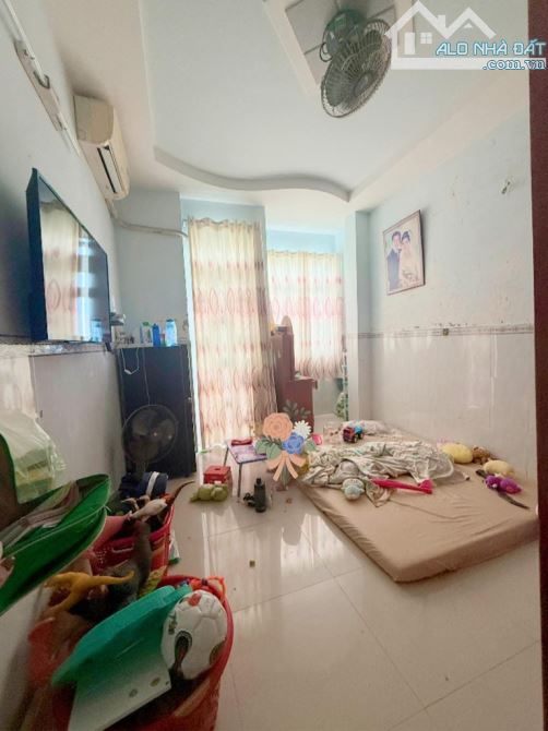 NHÀ MỄ CỐC 3 TẦNG, VÀO Ở NGAY, SỔ RIÊNG HOÀN CÔNG ĐỦ CHUẨN PHÁP LÝ, HƠN 3 TỶ - 2