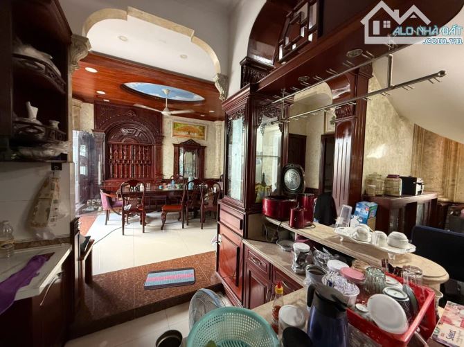 Bán Villa trệt+ lầu 12,5×20 mặt tiền đường khu tân tạo - 2