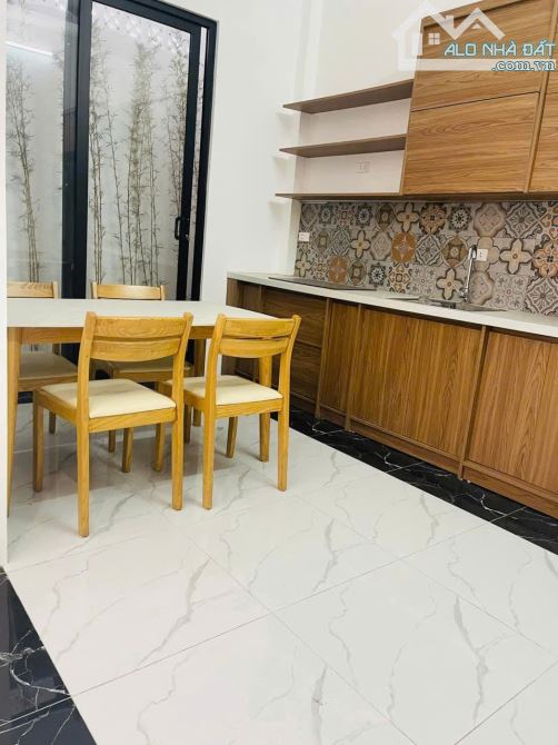 OTO ĐỖ CỬA, 20 M RA OTO TRÁNH - LÔ GÓC - KHU VỰC HIẾM NHÀ BÁN - 2