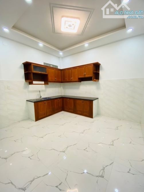 NHÀ 2 TẦNG GẦN VÕ VĂN KIỆT - DT 69M2 - CHỈ 4.8 TỶ 💥 - 2