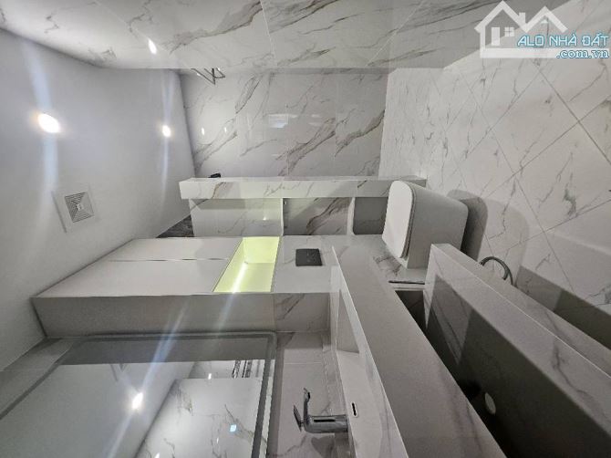 BÁN NHÀ LÔ GÓC PHỐ TRẦN DUY HƯNG – 49M² – 5 TẦNG – THANG MÁY – KINH DOANH – GIÁ ĐẦU TƯ - 2