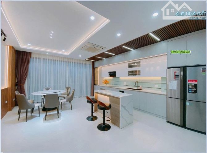BÁN NHÀ MINH KHAI – 57m², 7 TẦNG THANG MÁY, GIÁ 23.1 TỶ – PHÂN LÔ VỈA HÈ – KINH DOANH - 2
