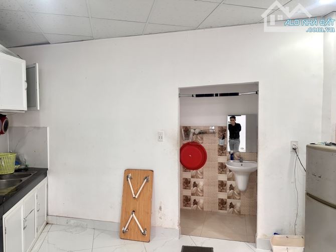 Ô tô vào tận cửa, 95m2, Hoàng Hữu Nam quận 9, giá chỉ 5,1 tỷ dọn vào là ở ngay. - 2