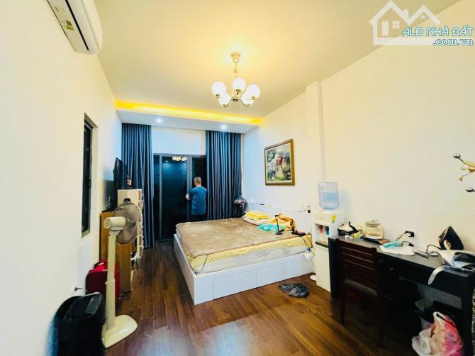 Bán Nhà Trương Công Giai Cầu Giấy Cạnh ĐH Quốc Giá 55m 7 Tầng Thang Máy Ô Tô. Giá 19.4 TỶ - 2