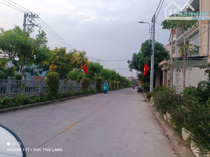 Hàng thơm đất đẹp ngang hơn 8m hiếm tách được 2 sổ, 165m2 full thổ, HXH TL37 nhỉnh 44tr/m2 - 2