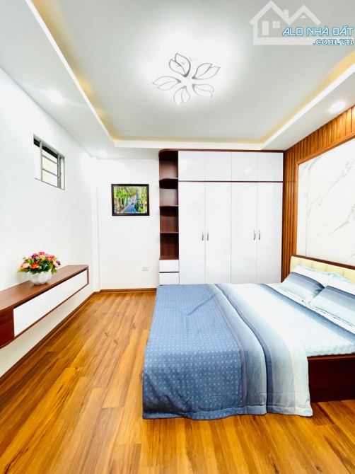 kim ngưu - 38m2 - 4 tầng - 5.65 tỉ  - 4 ngủ - lô góc - nhà mới - dân xây - 2