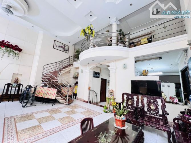 ‼️ Biệt thự Phan Xích Long - 80 năm chính chủ - Hẻm xe hơi - gần 250m2 - 38 tỷ (tl) - 2