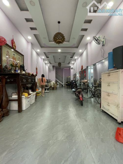 Gấp Bán nhà ngay chợ Bình Thành hẻm 5m xe hơi ngủ nhà 58m2-2 Tầng 4 tỷ 2 - 2