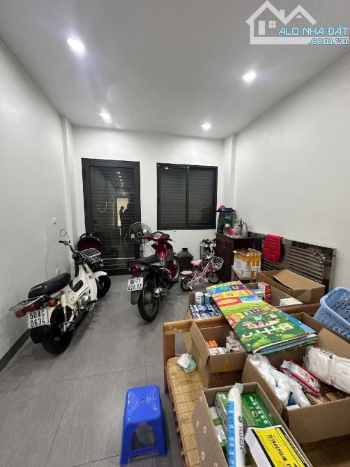 122 m2 / 7.3 tỷ Căn hộ Cc tầng 8/ Mỹ Đình 2 - 2