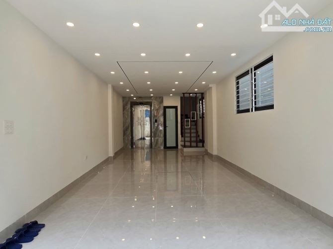 BÁN NHÀ SIÊU PHẨM LÔ GÓC 7 TẦNG – CỔ LINH THẠCH BÀN – THANG MÁY – GARA 7 CHỖ - 2