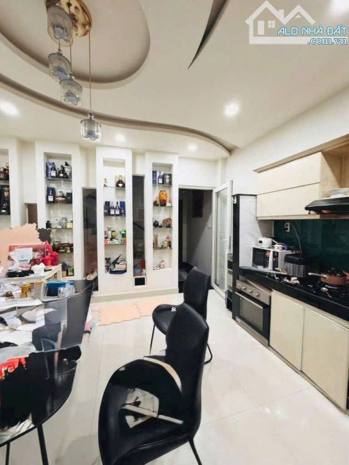 NHÀ 4 TẦNG - HẺM ÔTÔ - XÂY FULL 83 M2. - 2