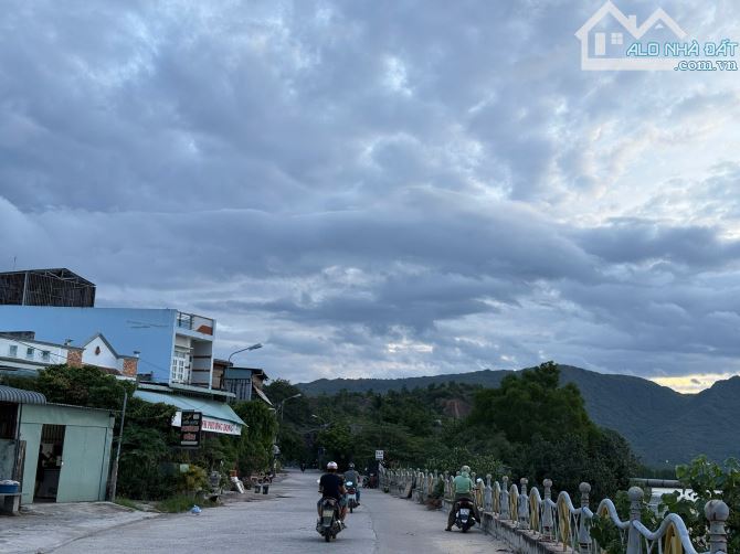 LÔ GÓC ĐẸP TIỆN KINH DOANH 2 MẶT TIỀN VIEW SÔNG – CẦU ĐÔI, QUY NHƠN SIÊU ĐẸP - 2