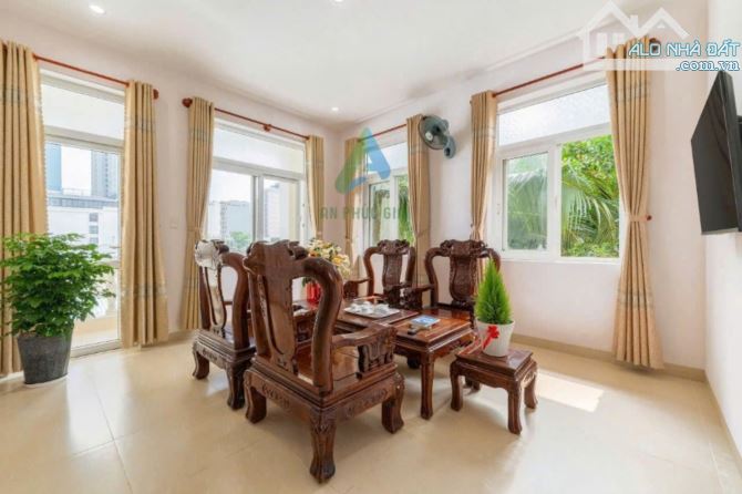 CHO THUÊ BIỆT THỰ ĐƯỜNG VÕ NGUYÊN GIÁP - 250 M² - 5 PN - GIÁ 45 TRIỆU - 2