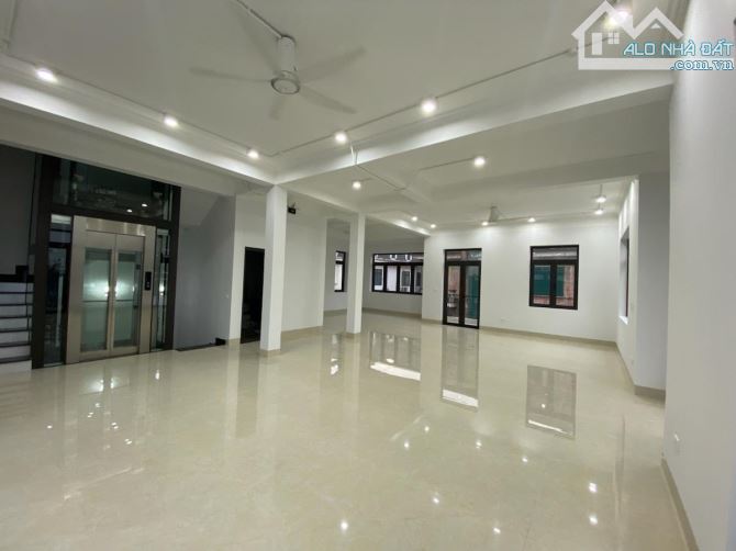 BIỆT THỰ SA ĐÔI, ĐẠI MỖ, LÔ GÓC, 2 MẶT Ô TÔ TRÁNH, KD, DT 206M, MT 15M, Giá 65 tỷ ( CÓ TL) - 2