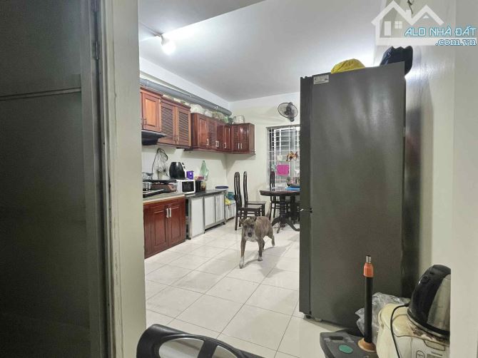 Giảm 1 tỷ Cần bán gấp nhà phố Phạm Văn Đồng 52m2, 4T, dân trí cao, gần ô tô tránh, bãi gửi - 2