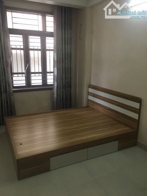 Cho thuê nhà nguyên căn tại ngõ 1 Bùi Xương Trạch, Khương Đình, Thanh Xuân. DT 35m x 3 - 2