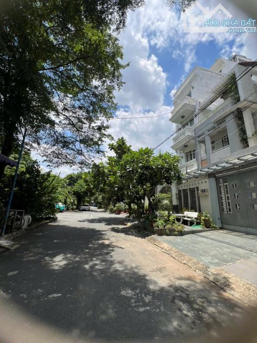 Bán Nhà 2 Tầng 52.6m² Hẻm Ô Tô Thông Phú Hữu – Gần Công Viên – Chỉ 4,8 Tỷ! - 2