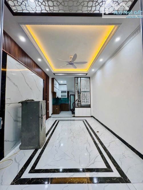 ✨ BÁN NHÀ LĨNH NAM – HÀ NỘI ✨ 🏡 Nhà mới kính kong – lô góc – 5 tầng – thiết kế hiện đại - 2