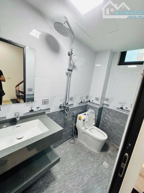 NGHĨA ĐÔ- NHÀ ĐẸP VÀI BƯỚC RA Ô TÔ- THÔNG SỐ VÀNG 34M2, 4 TẦNG , MT 3.7M NHỈNH 7TỶ. - 2