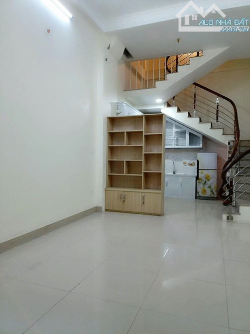 Cho thuê nhà ngõ 312 đường Kim Giang, Đại Kim, Hoàng Mai. DT 30m x 4 tầng, giá 12tr - 2