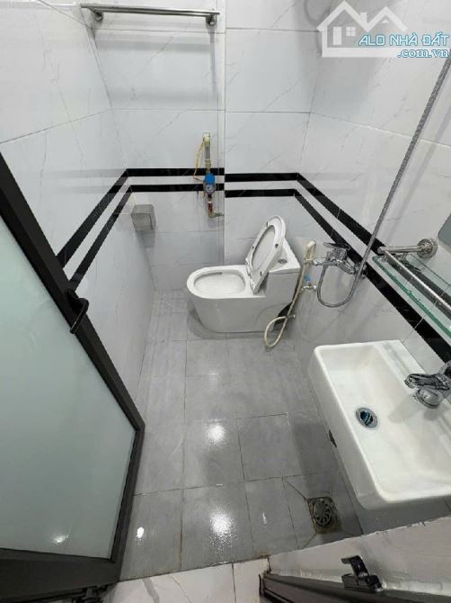 Bán Toà Nhà 7Tầng Thang Máy,Dòng Tiền Gần 1Tỷ/1Năm, Full Đồ, Phố VIP- Hào Nam. - 2