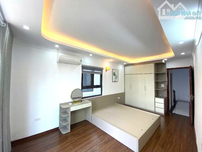 BÁN NHÀ ĐƯỜNG BÁT KHỐI 40M2, 5 TẦNG MỚI ĐẸP, Ô TÔ ĐỖ CỬA, 6.86 TỶ. - 2
