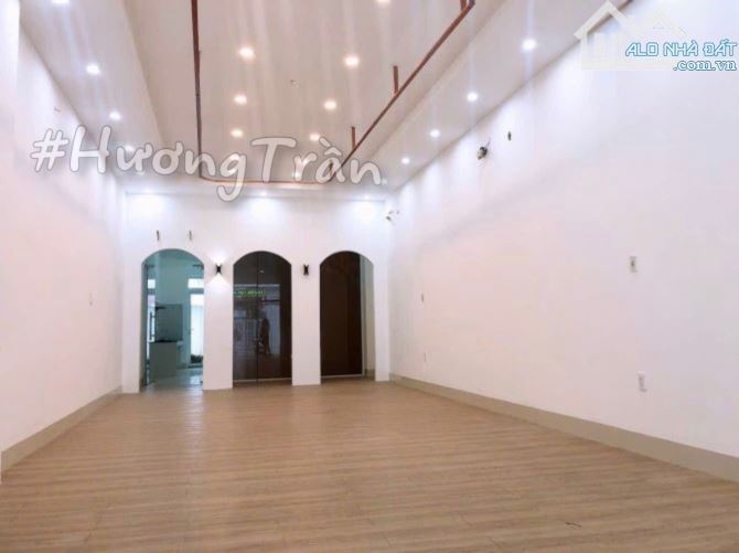 CHO THUÊ NHÀ 3 TẦNG MẶT TIỀN ĐƯỜNG XÔ VIẾT NGHỆ TĨNH, P. NINH KIỀU - Đối diện trường THPT - 2