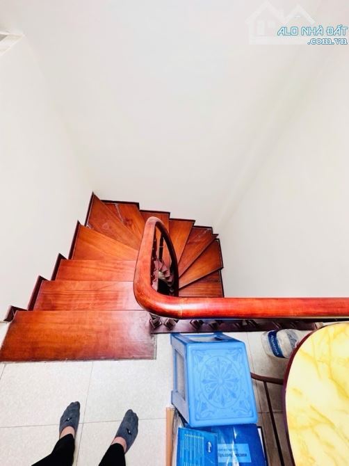 BÁN NHÀ DÂN XÂY CẦU GIẤY 35M² x 5 TẦNG - NGÕ THÔNG - Ô TÔ, GIÁ 7.85 TỶ - 2