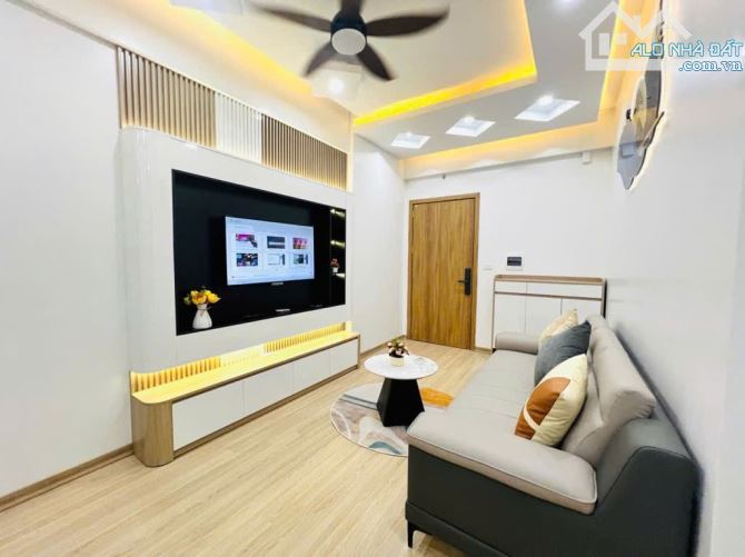 BÁN CĂN HỘ HIẾM – CHUNG CƯ CT2-TP HUD – TÂY NAM LINH ĐÀM 57M NHỈNH 5 TỶ- 2 NGỦ - 3