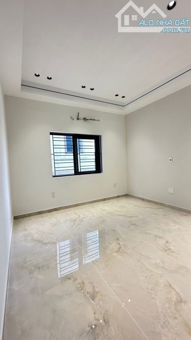Nhà Phố Thiên Lôi Aeon Maill Đường 2 Ô Tô Tránh Nhau - 3